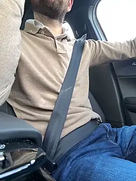 Snapshot of bullyboyy chatting on 03/12/25, 01:30 bullyboyy online show from 03/12/25, 01:30