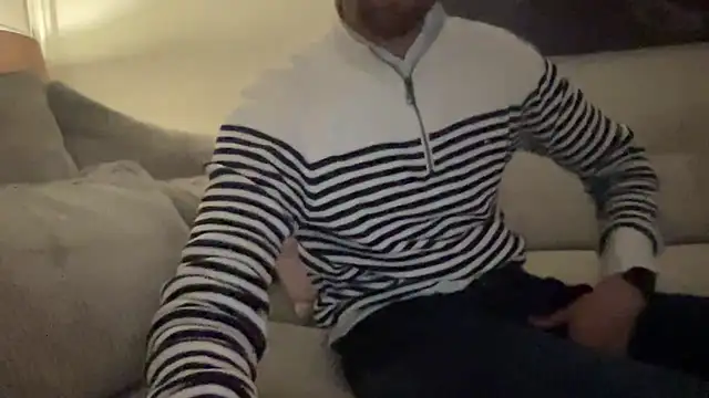 Snapshot of bullyboyy chatting on 12/16/25, 06:02 bullyboyy online show from 12/16/25, 06:02