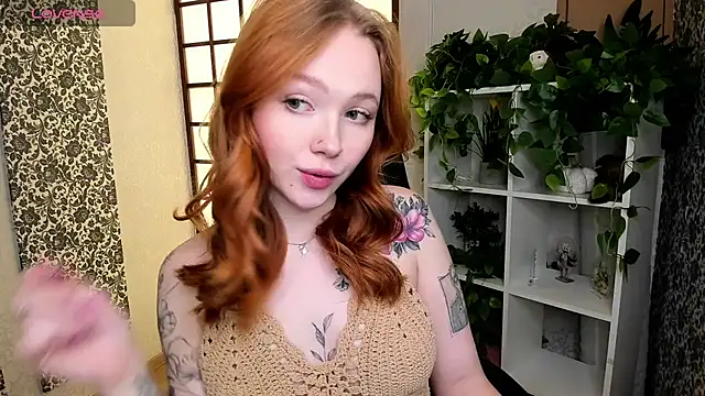 Maya Light online show from 02/16/25, 01:47