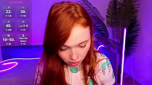 Maya Light online show from 11/23/25, 02:00