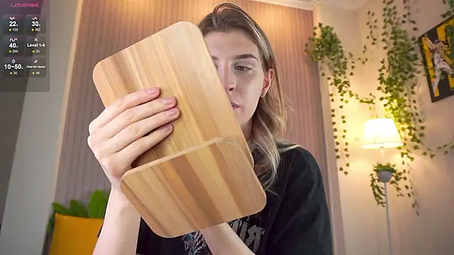 Snapshot of heartseduction chatting on 02/28/26, 09:32 heartseduction online show from 02/28/26, 09:32