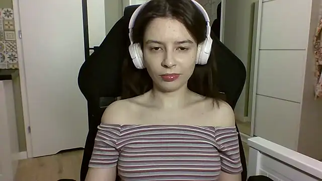 LariceSexy online show from 04/19/26, 06:21