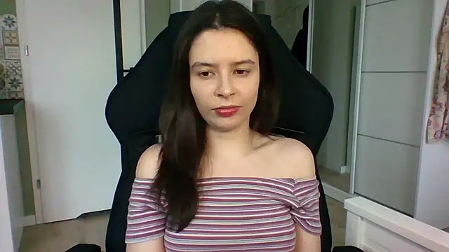 LariceSexy online show from 04/20/26, 12:08