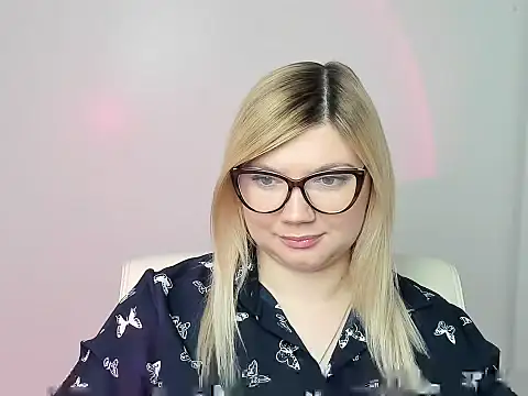 Lola moree online show from 11/06/25, 12:50