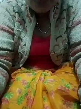 Snapshot of saaniya chatting on 02/11/25, 03:51 saaniya online show from 02/11/25, 03:51