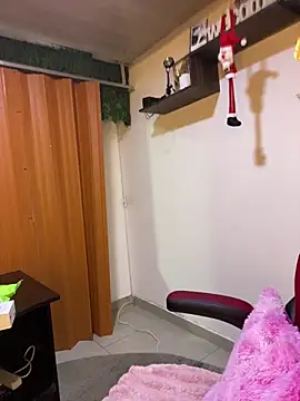 Snapshot of Melody_rousse_ chatting on 11/21/25, 07:45 Melody rousse online show from 11/21/25, 07:45