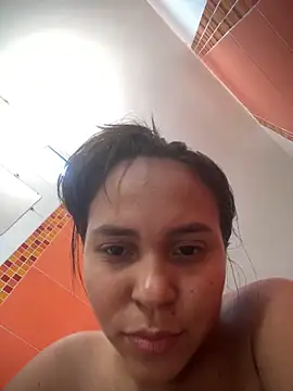 Snapshot of ashanty_queen chatting on 05/17/26, 08:05 ashanty queen online show from 05/17/26, 08:05