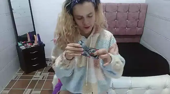 Ariasmithog online show from 02/24/25, 09:32