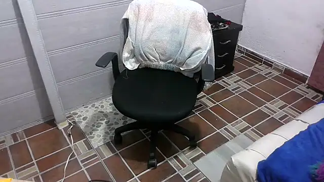 Ariasmithog online show from 03/17/25, 08:07