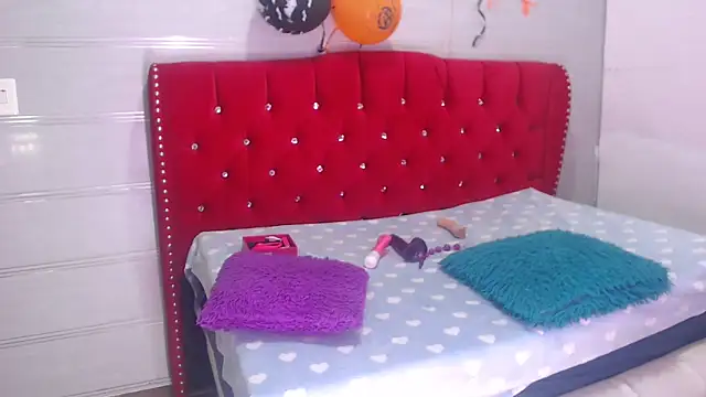 Ariasmithog online show from 10/20/25, 01:00