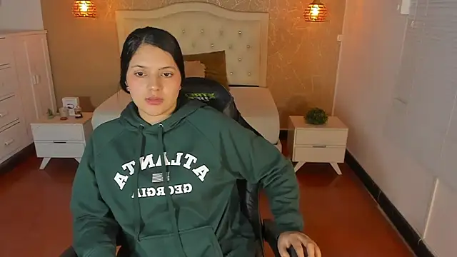 Hadley  online show from 11/07/25, 03:50