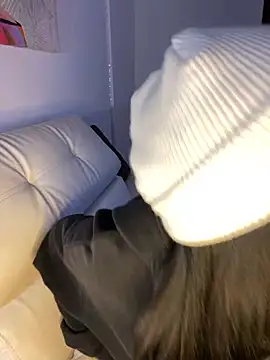 eileensophi online show from 03/01/25, 03:10