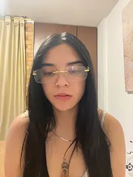 eileensophi online show from 10/24/25, 02:52