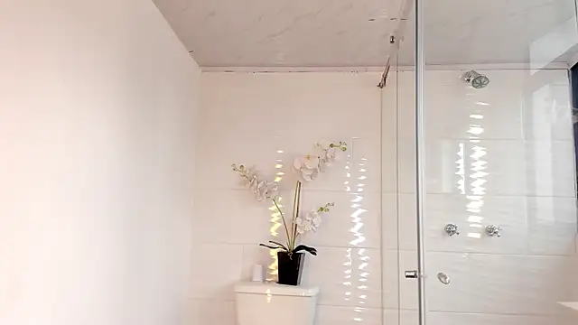 AliDiaz  online show from 03/01/25, 06:54