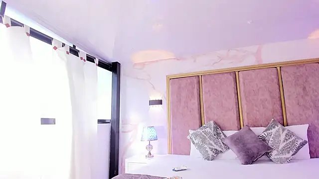 AliDiaz  online show from 12/21/25, 07:21