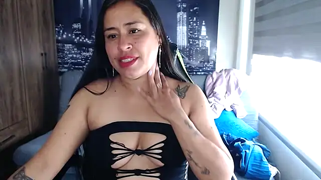 kamila lovee online show from 11/10/25, 07:57