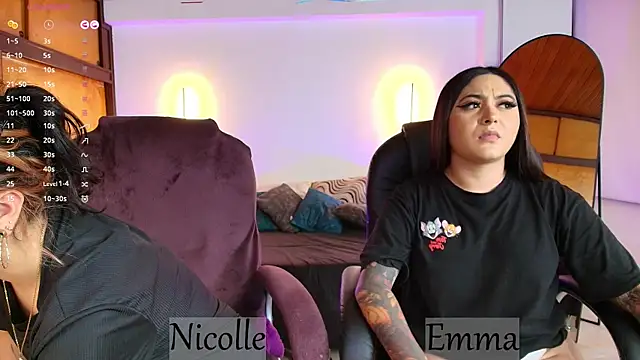 Snapshot of _Emma11 chatting on 02/05/25, 01:26 Emma11 online show from 02/05/25, 01:26