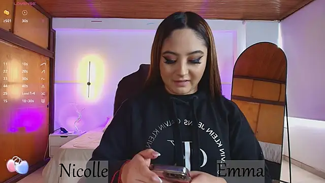 Snapshot of _Emma11 chatting on 03/15/25, 07:48 Emma11 online show from 03/15/25, 07:48