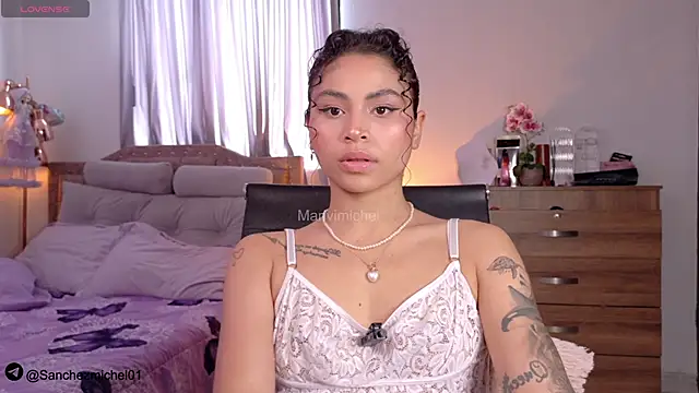 Marivimichel1 online show from 10/21/25, 07:14