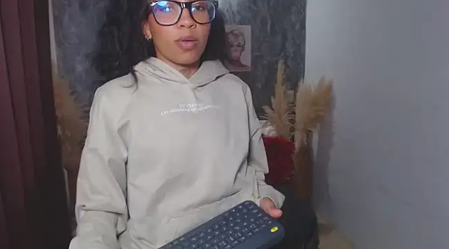dulcetaylorss online show from 02/27/25, 03:48