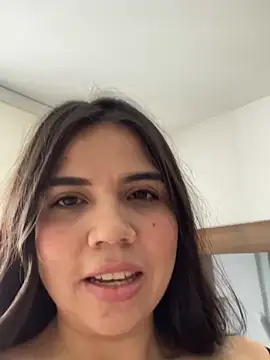 Snapshot of sammy_liz chatting on 03/03/25, 12:58 sammy liz online show from 03/03/25, 12:58