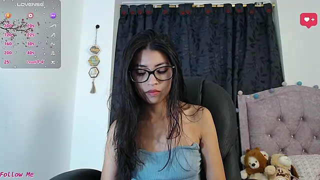 Snapshot of ellajonz chatting on 11/06/25, 01:39 ellajonz online show from 11/06/25, 01:39