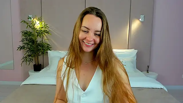 Snapshot of JaniceCollins chatting on 10/22/25, 02:56 JaniceCollins online show from 10/22/25, 02:56