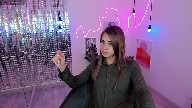 CharmBianca online show from 02/09/25, 08:22