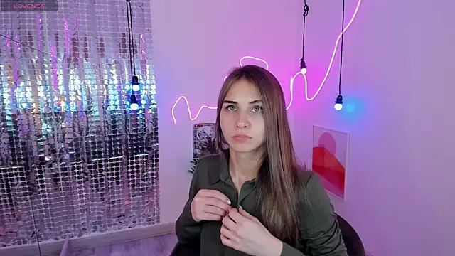 CharmBianca online show from 02/09/25, 07:41