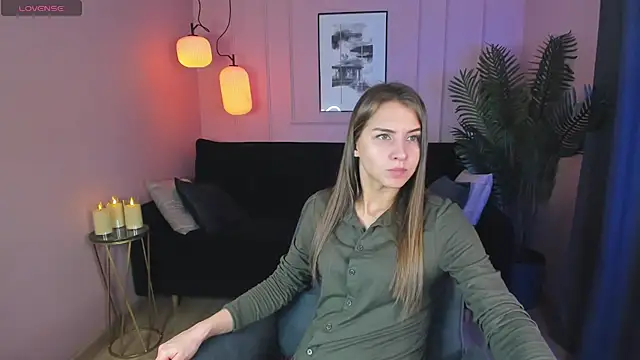 CharmBianca online show from 02/20/25, 08:39