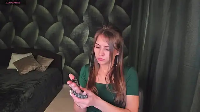 CharmBianca online show from 03/06/25, 10:41