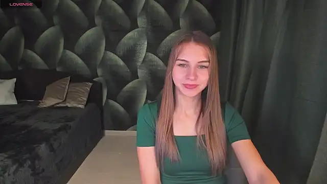 CharmBianca online show from 03/13/25, 07:50