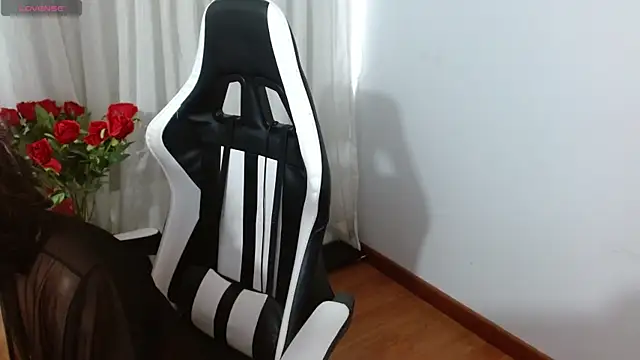 Lunasquirt1985 online show from 04/15/26, 01:40