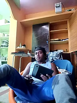 bigcock thick online show from 02/13/26, 12:23