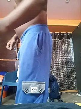 bigcock thick online show from 03/18/26, 02:04