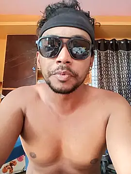 bigcock thick online show from 04/17/26, 02:58