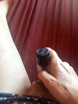 baixinhainsaciavel23 online show from 09/17/25, 03:57