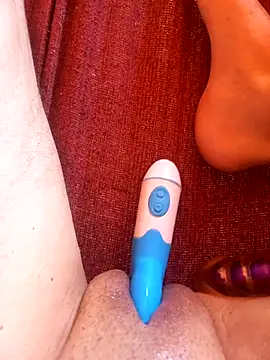 baixinhainsaciavel23 online show from 10/06/25, 04:04