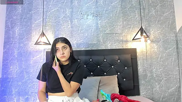 emberhodson online show from 09/19/25, 11:00