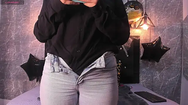 emberhodson online show from 10/18/25, 12:28