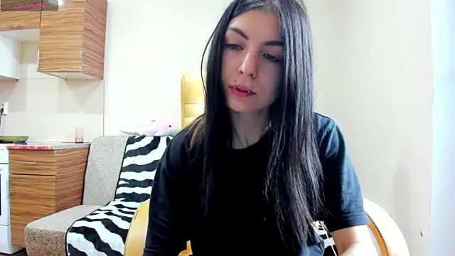 ErlinaBuoy online show from 07/16/26, 07:25
