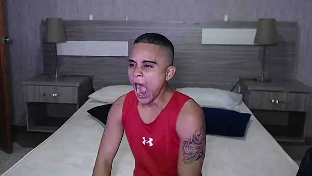 Liiamthompson online show from 09/11/25, 10:04