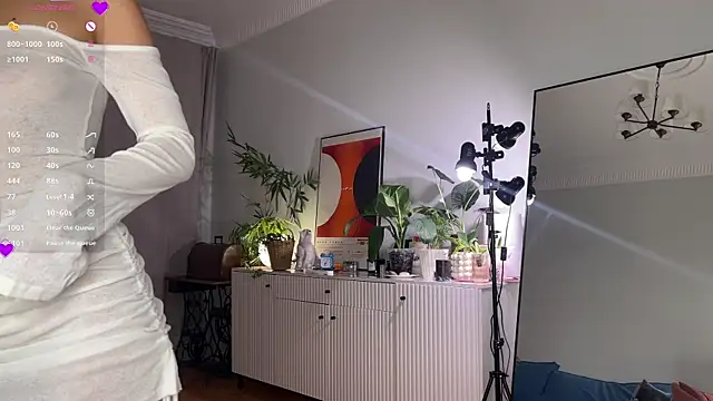 WhiteAnni online show from 10/11/25, 04:33