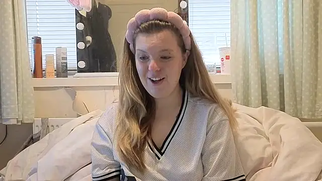 Demi WelshX online show from 11/20/25, 09:53