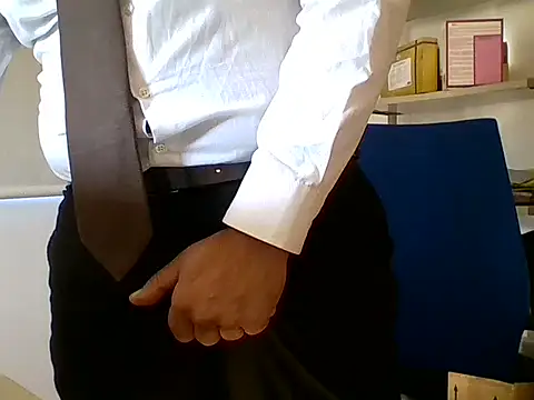 66MA69 online show from 09/26/25, 08:40