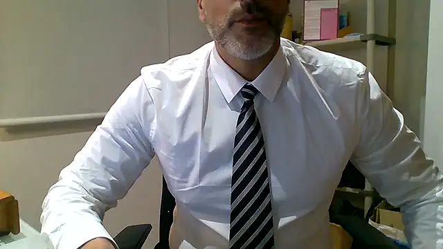 66MA69 online show from 12/04/25, 04:59