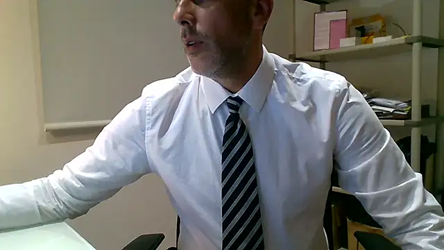 66MA69 online show from 04/22/26, 04:04