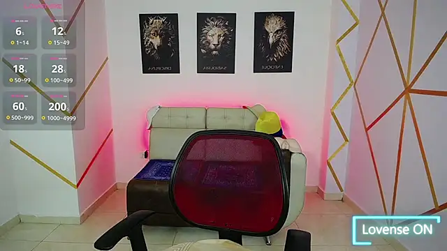 Snapshot of Dwayne_Brown chatting on 02/17/25, 08:04 Dwayne Brown online show from 02/17/25, 08:04