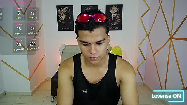 Snapshot of Dwayne_Brown chatting on 02/24/25, 07:52 Dwayne Brown online show from 02/24/25, 07:52