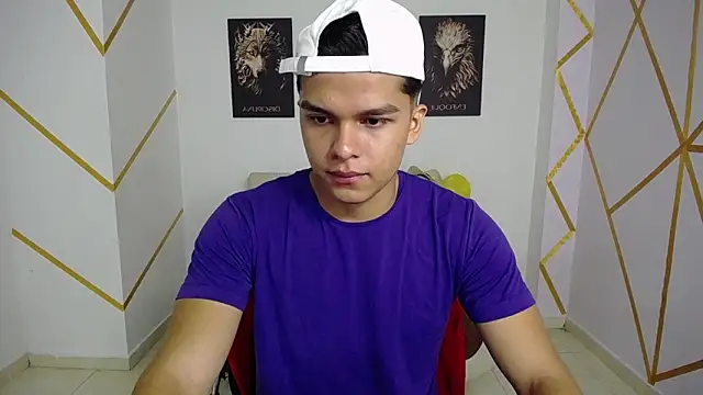 Snapshot of Dwayne_Brown chatting on 03/22/25, 01:52 Dwayne Brown online show from 03/22/25, 01:52